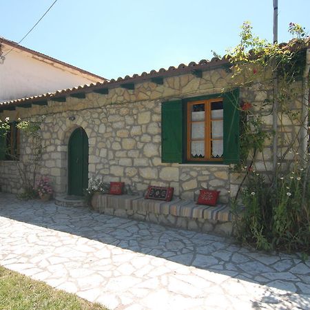 Villa Frias Asprogerakata Habitación foto