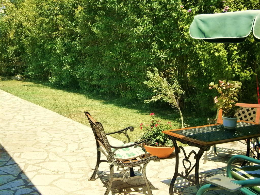 Villa Frias Asprogerakata Habitación foto