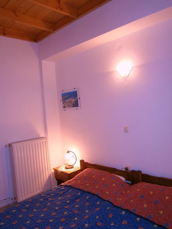 Villa Frias Asprogerakata Habitación foto