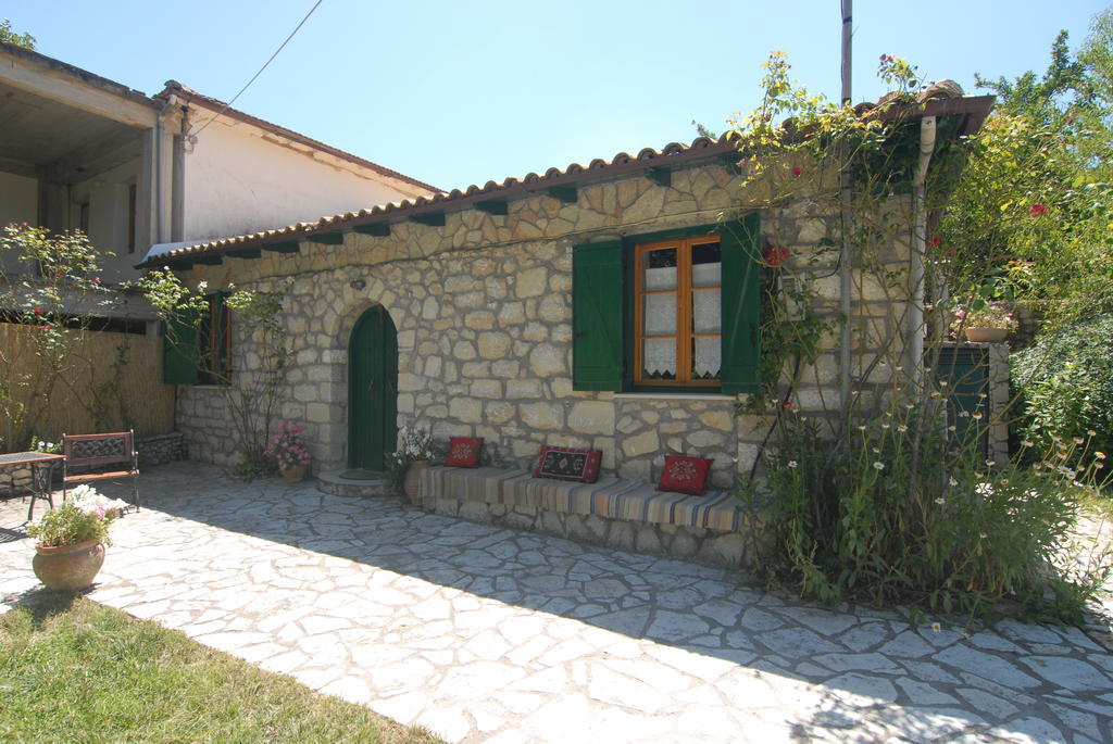 Villa Frias Asprogerakata Habitación foto