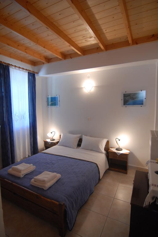 Villa Frias Asprogerakata Habitación foto