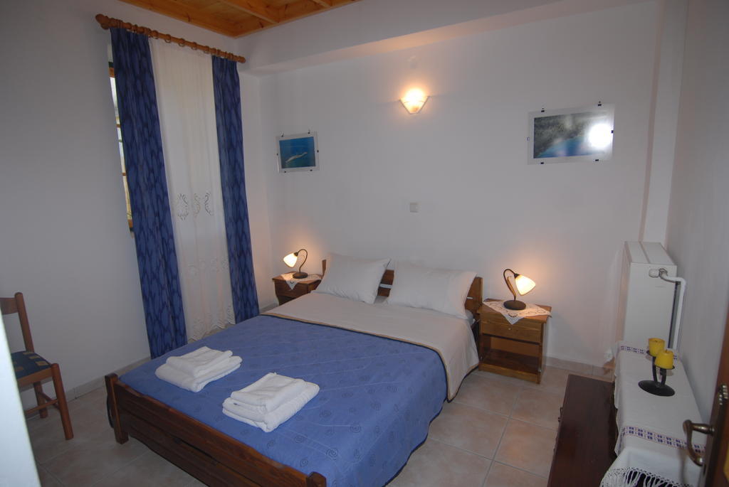 Villa Frias Asprogerakata Habitación foto