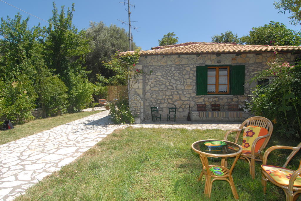 Villa Frias Asprogerakata Habitación foto