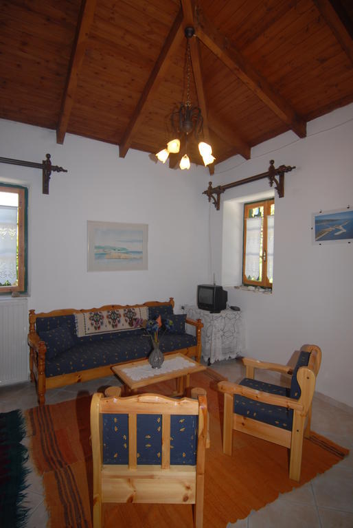 Villa Frias Asprogerakata Habitación foto