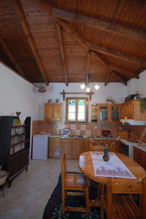 Villa Frias Asprogerakata Habitación foto